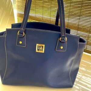 Dooney and Bourke purse - navy blue
